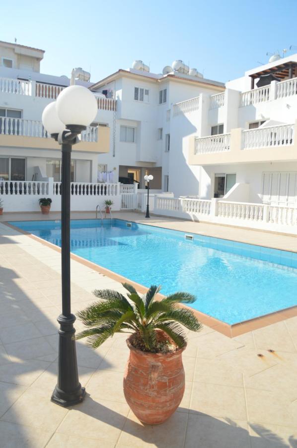 شقة Kapparis Penthouse باراليمني المظهر الخارجي الصورة